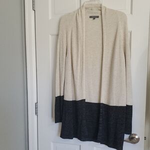 Daisy Fuentes Women's Cream/Charcoal Colorblock Open Front Sweater